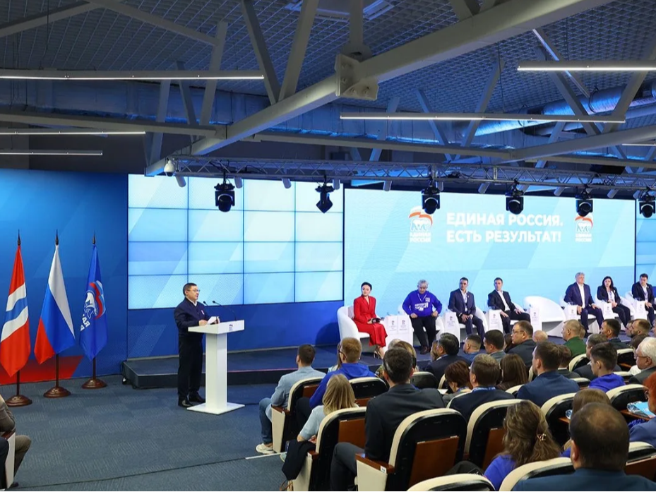 «Единая Россия» сформировала блок сельских и экологических инициатив на форуме в Омске. Предложения войдут в новую Народную программу партии..