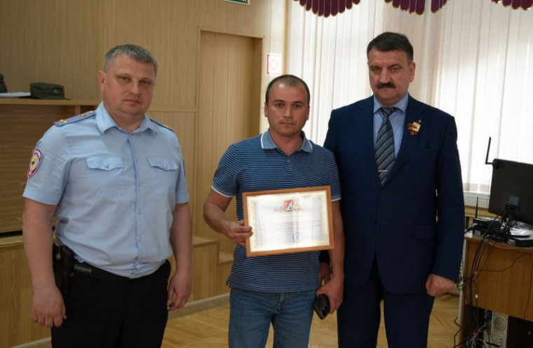 О работе народных дружинников.